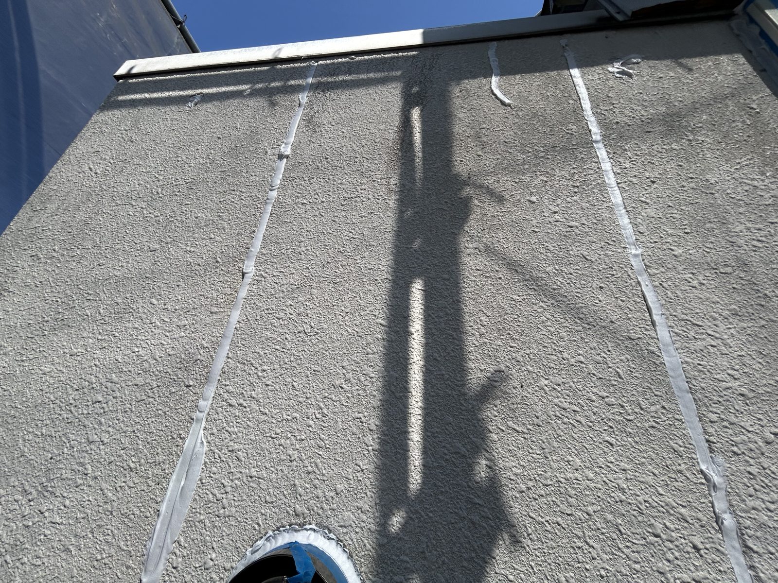 ALC板クラックのVカット処理・シール材充填後